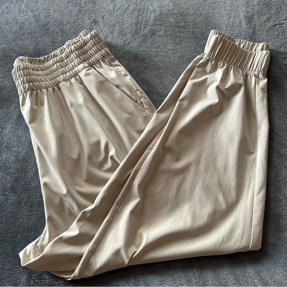 Vuori Villa Jogger Pants Beach Sand Lightweight Athletic Crop Women's Size XXL - Picture 14 of 15